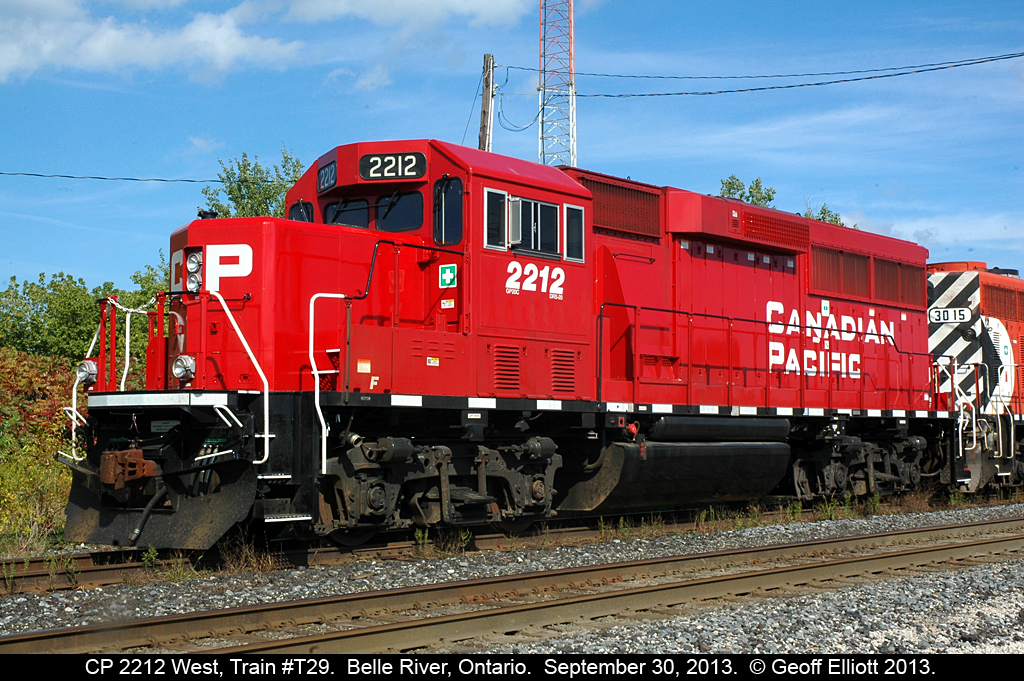 CP GP20C-ECO #2212 commands the "Chatham Wayfreight" as it sits in the hole waiting on another 10,000+ foot long 142 to pass. Once 142 clears, 2212 will throttle up and complete it's run back to Windsor, before starting the whole process over again tomorrow morning.