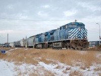 Leased by CP, CEFX 1020 and 1024 pull a lengthy mixed freight southbound. Both units are GE AC4400CW, and are nicknamed "Bluebirds" due to the CEFX paint.