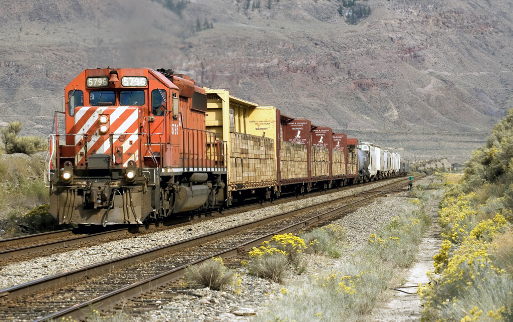 CPXW 5796, a wayfreight, seen here travelling between Walhachin and Ashcroft on the CP Thompson Sub at milepost 38.83.
