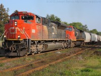 CN 435 approaches Hardy Road after working the yard at Brantford
