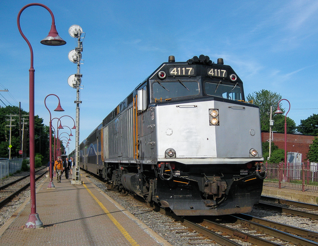 AMT 4117, an F40PH-2CAT on lease from New Jersey Transit at the time, leads a westbound through Montreal West during the evening rush hour. This engine is no longer on lease to the AMT. For more train photos, check out http://www.flickr.com/photos/mtlwestrailfan/
