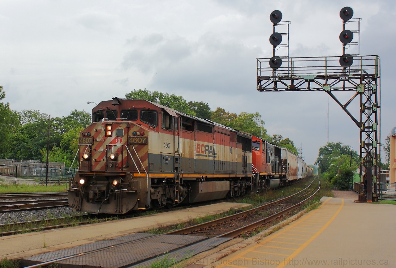BCOL 4607 leads CN 331 under the signals at Brantford.  The day before CN 2129 had trailed on 331, I thought that it might come back leading but this is just as good if not better!