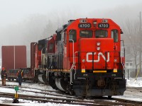 SOR setting off CN 9618 in the yard. Soon they will depart for the Hagersville sub with 4700 - 5005