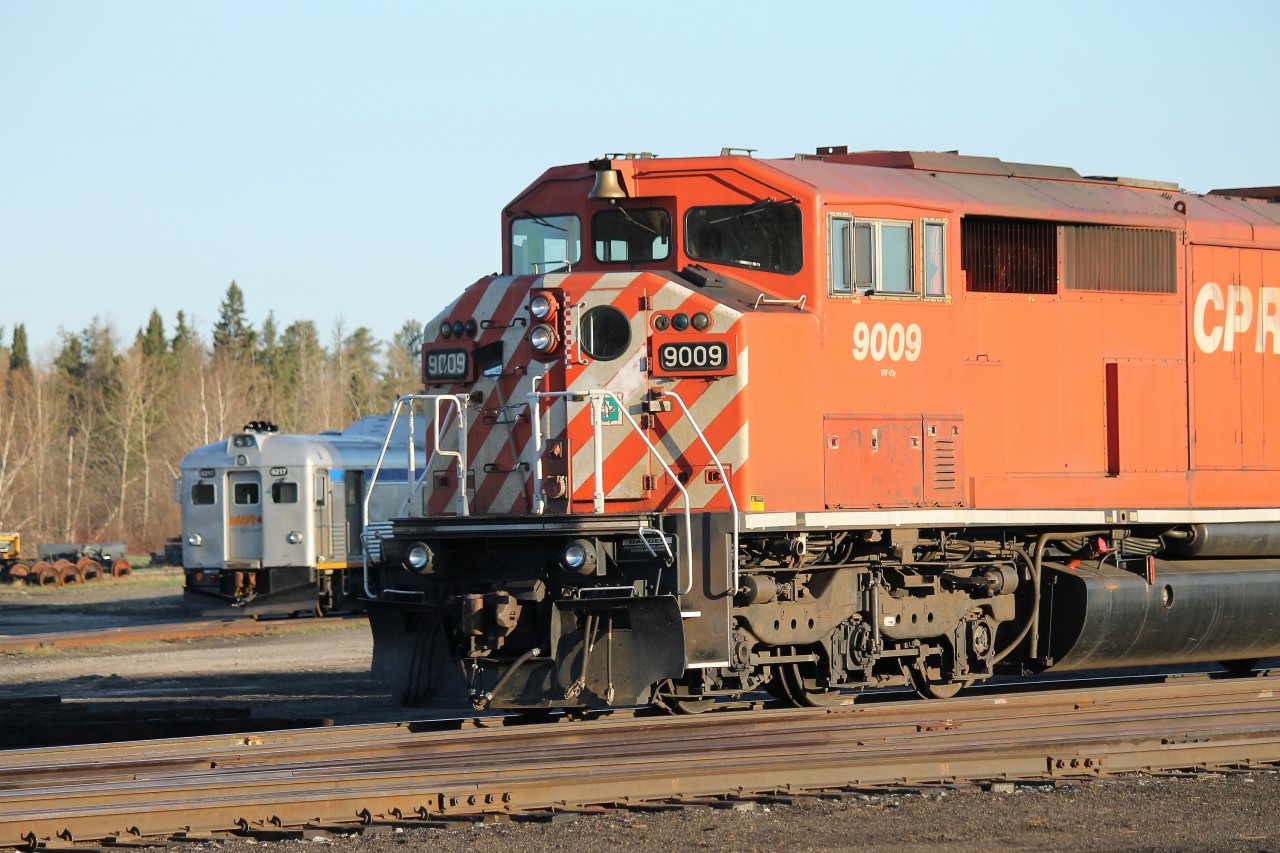 CP SD40-2F 9009 and VIA Rail Diesel Car 6217 are parked in the yard at White River and ‘off-duty’.