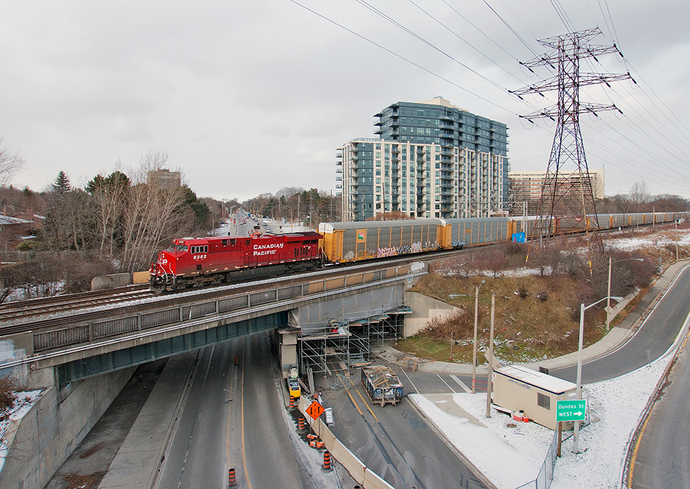 A one unit wonder picks up speed after working Lambton Yard to the east.
