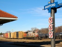 CN 580 with CN 4774 set to depart Brantford yard with 15 cars for two local industries