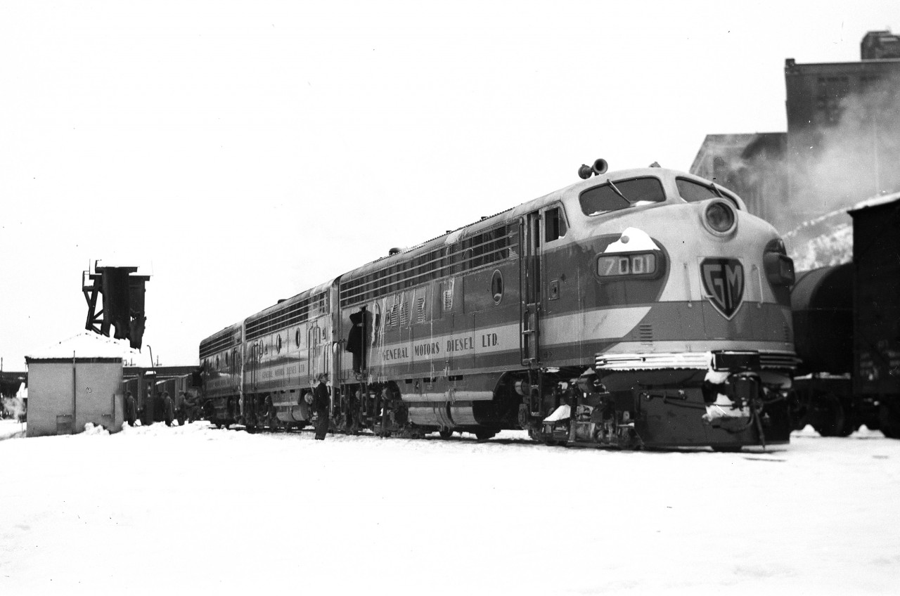 Snow is rare for Vancouver but Roy Jennings was able to catch something even rarer.  The GMD FP7's demonstrating on the Canadian Pacific.  While built by EMD at La Grange, the units eventually were sold to the Soo.