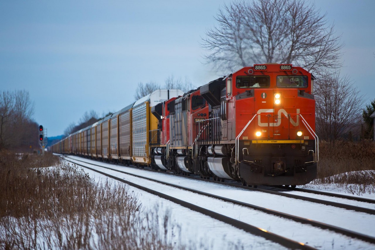 CN 8865 CN 5561 CN 8937 (Dead Unit) W CN Strathroy Sub MP 12.6 South Track