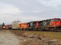 CN 2589, CN 5479 and EJE 674 provide the power for today's CN 332
