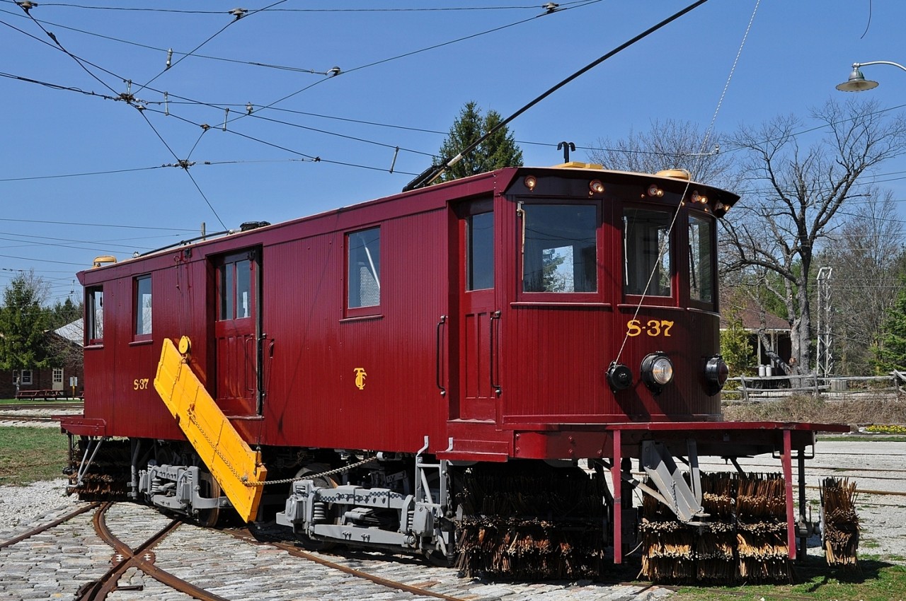 Repositioning of the cars in Barn #3 at the Halton County Radial Railway gave a rare opportunity to get a photo of snow sweeper S-37 in sunlight. Before being acquired by the TTC, this 1920 Russell-built unit worked for the Third Avenue Railway in New York City and the East Massachusetts Street Railway in the Boston area.
