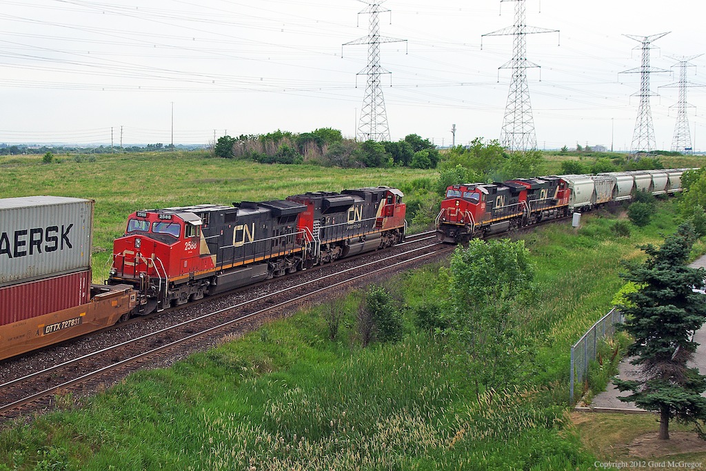 A well timed meet of 106 and 373 in Markham July 2012.