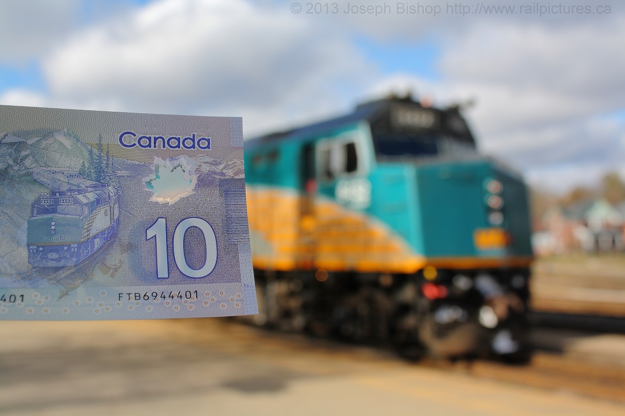 Canada's New $10 Bill! In July it was announced that an image of the Via Canadian would be on the new ten dollar bill.  Via 6403 now graces one side of the new bill.  6403 has since been renumbered to 6459.  In November the new bills were released and I took this photo at Brantford with the new bill alongside Via 6452.