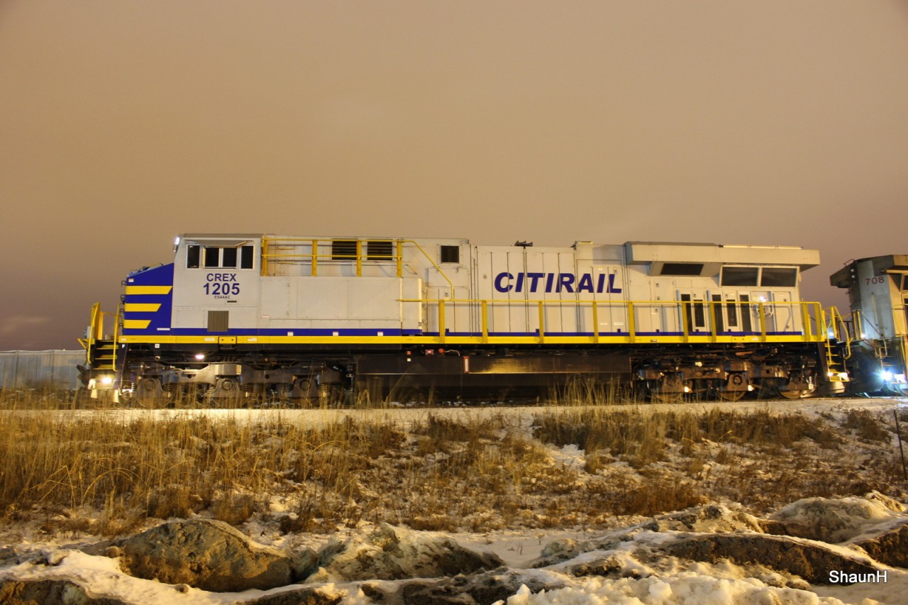 Now this was a nice one ! CREX leading a CP with a BNSF war bonnet another BNSF and a CP SD60