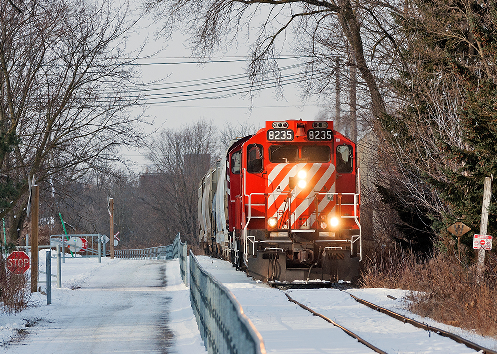 After working Traxxside and the GEXR interchange, OSR's only day job heads back through Guelph to work PDI Elizabeth St and PDI Liquid Yard before heading home.