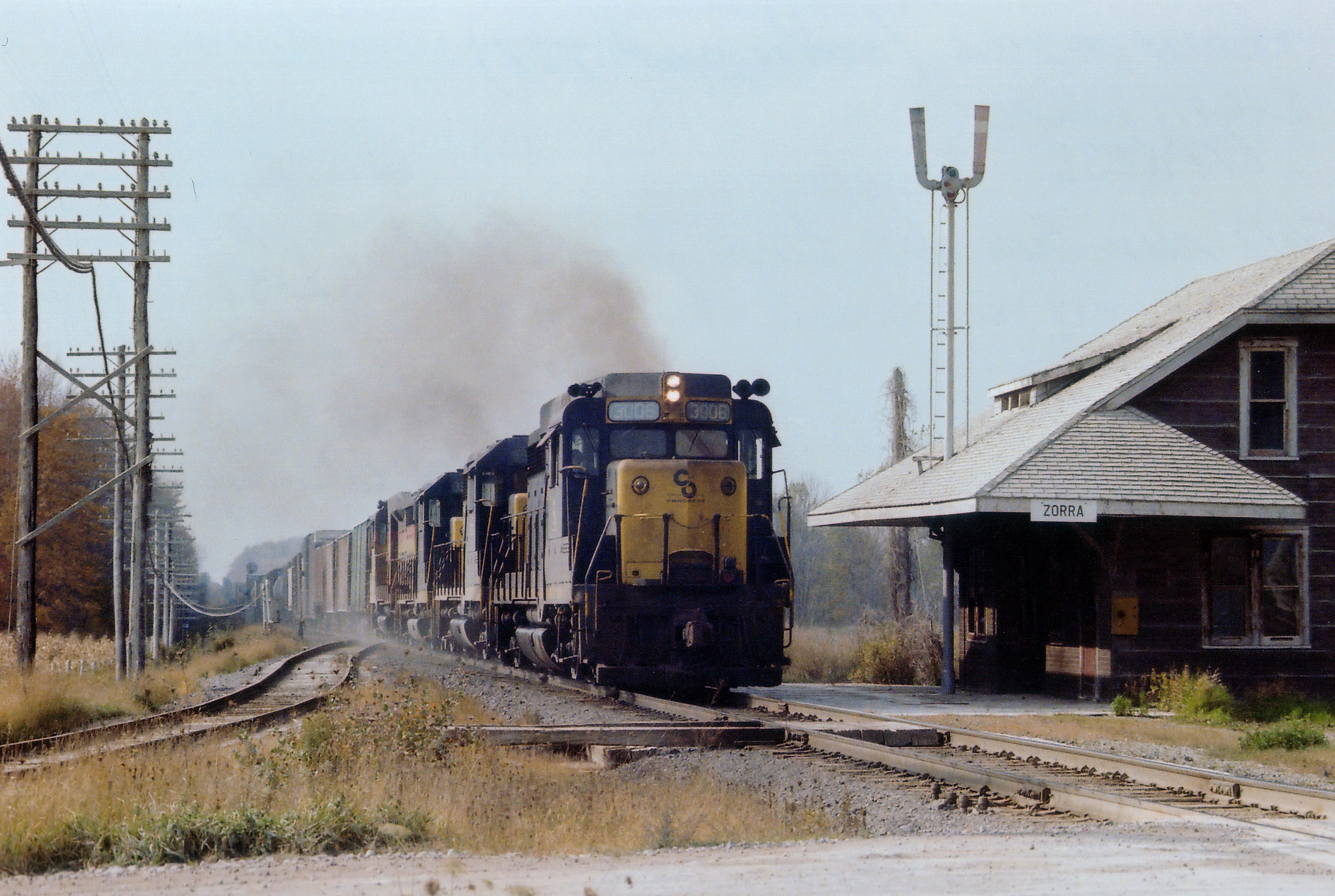 Railpictures.ca A.W. Mooney Photo The late 1970s was a great time for leased power on CP, but