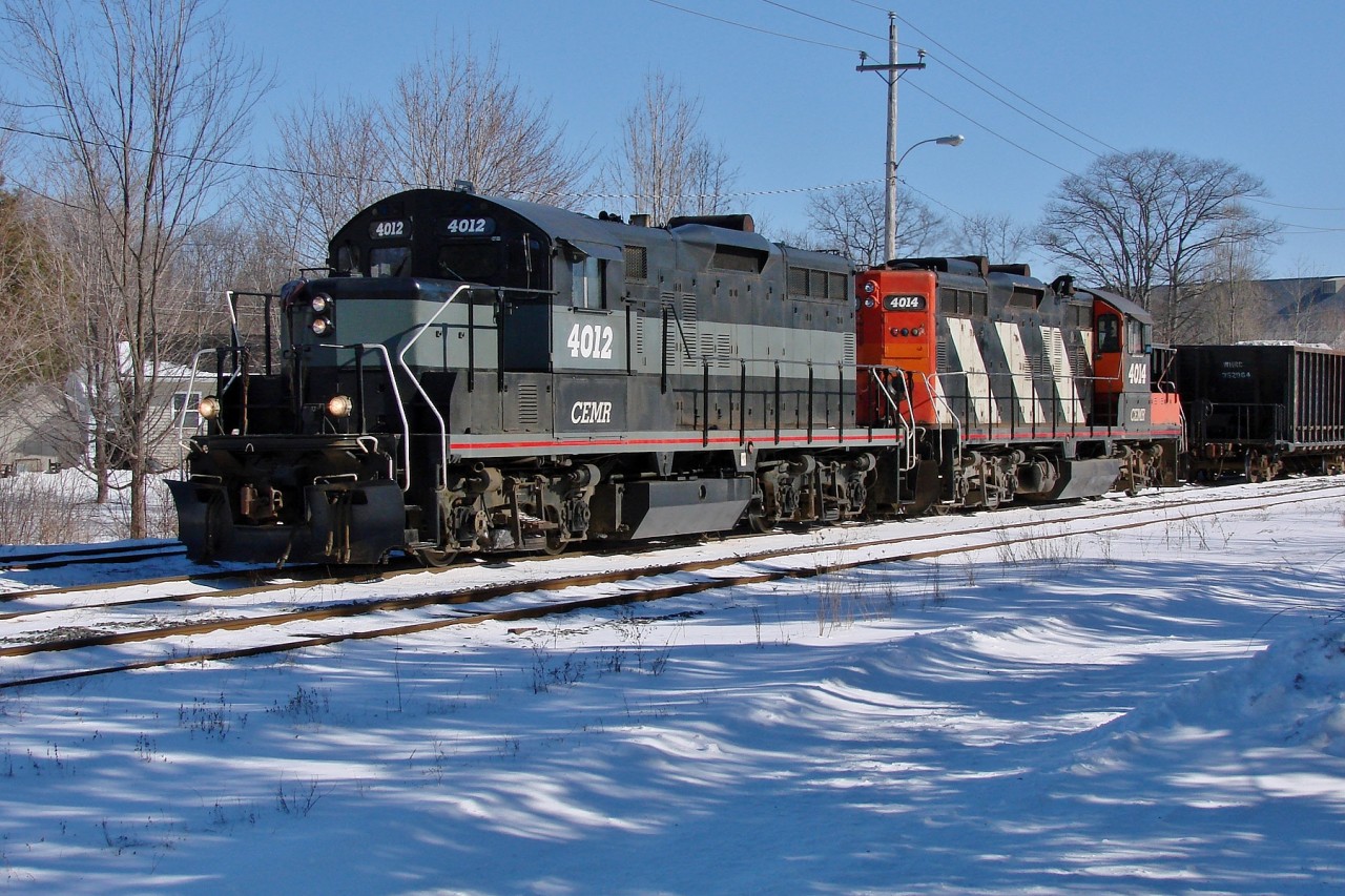 Leased CEMR GP9's 4012 and 4014 deliver a loaded gypsum train to Hantsport.