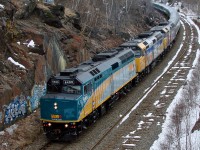 VIA 6400, the prototype for the F40PH rebuild program, lead the westbound Ocean down the HOT-Rock Connecting Track.