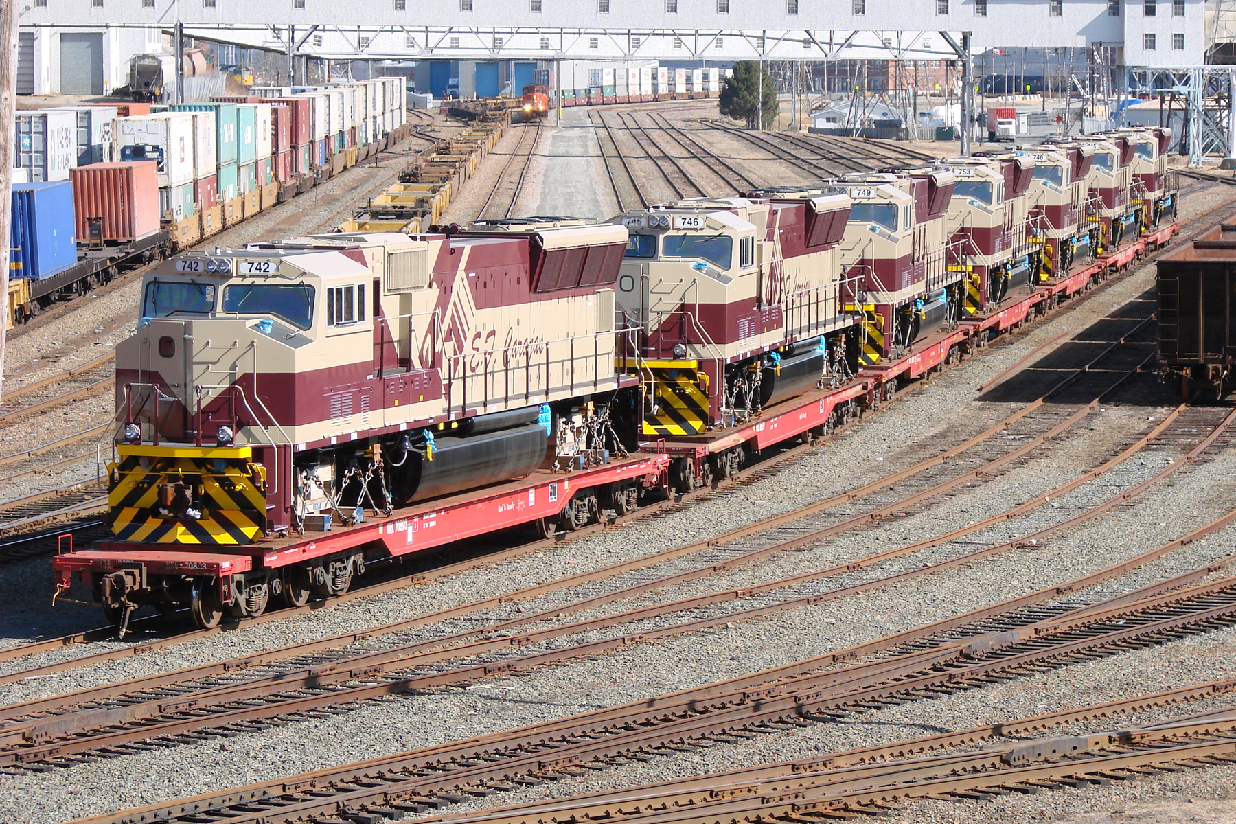Railpictures.ca - steve arnot Photo: Broad Guage SD70M for EFC