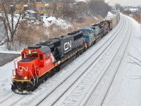 A nice lashup on CN 401 today.... CN 5485, IC 2460 & CN 4800. For more train photos, check out http://www.flickr.com/photos/mtlwestrailfan/ 