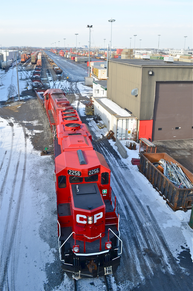 New kid in town. A brand new GP20C-ECO (CP 2256) has joined CP 4452 as the resident switchers at CP's Lachine Intermodal Yard. For more train photos, click here.