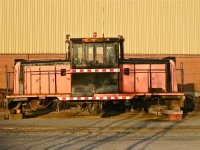 Not completely certain of locomotive type, but I believe it is a GE 45-tonner. This was at the abandoned Dominion Bridge plant in Lachine. For more train photos, click <a href=http://www.flickr.com/photos/mtlwestrailfan/>here.</a>