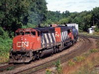 CN 435 swings on to the Dundas Sub. at Bayview Junction with CN 5247 and 5215 leading. I remember being annoyed that the SD40 wasn't leading, but now 10 years later 5247 ain't so bad.