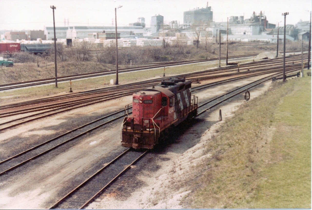 CN 4592 waiting for it's next assignment!