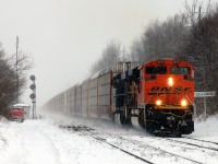 BNSF 9243 - CSXT 5482 take charge of 393, as they climb the grade to Hardy Road with 84 cars behind the power.