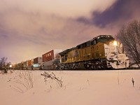 UP 5510 serves as CP 119's DPU unit as the crew does a 26 car head end lift at Oshawa.