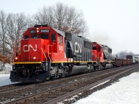 CN 385 is back up to track speed after crawling up the grade through Hardy with CN 5432 and 5411.