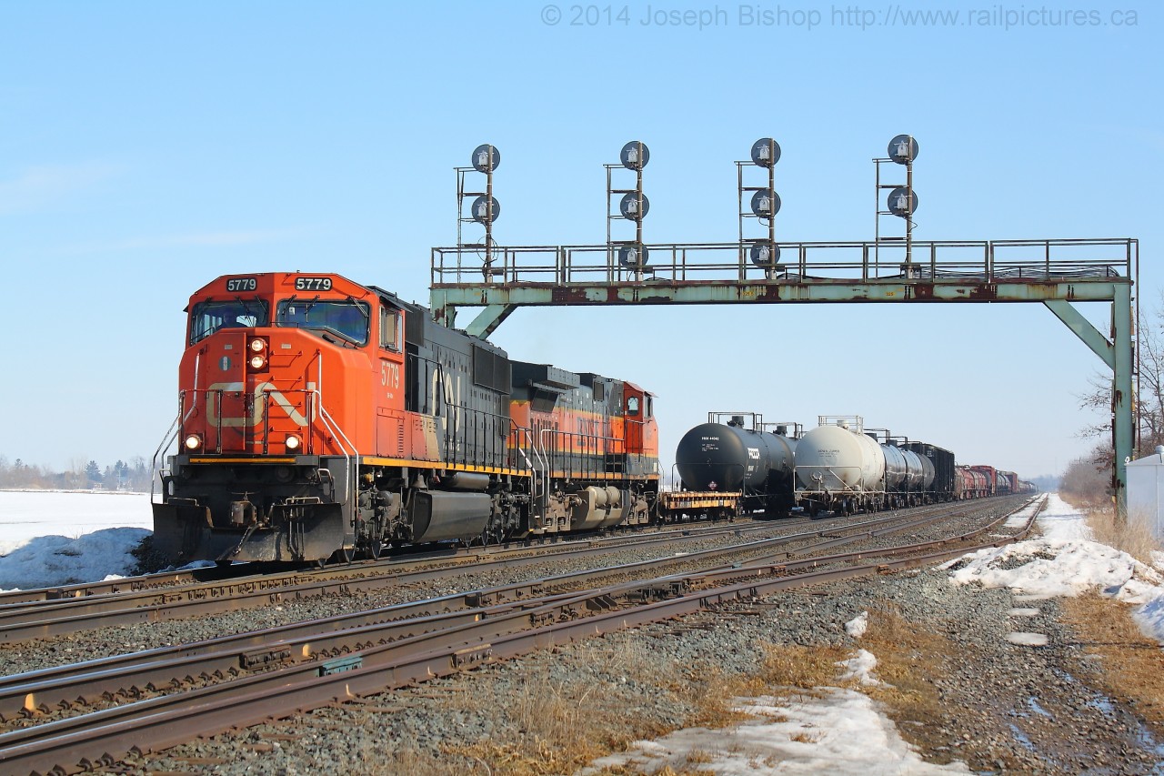 CN 331 with CN 5779 and BNSF 1029 pull out of the North Service Track at Paris with their lift.  After 331 passed us at Paris Junction Dad, John and I went over to Paris West for another shot.