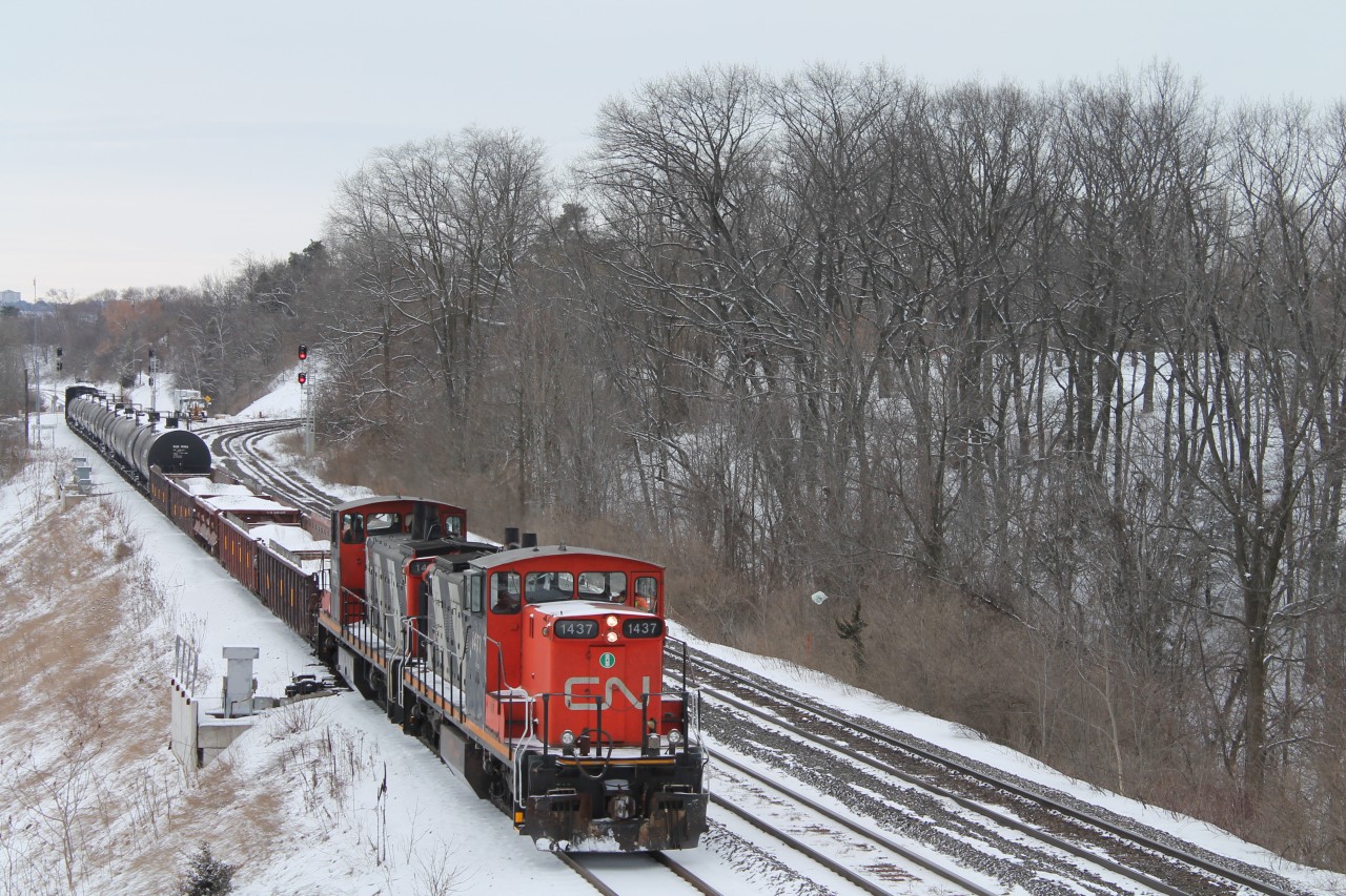 Aldershot power with Hamilton cars.
