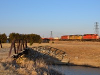 CP 235 heads westbound as it approaches Tilbury on its way into Walkerville.