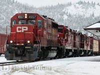 In what I can think of nothing other than an April Fools joke the DSA in Toronto pulled, a quartet of 4 axle units lead Toronto to Thunder Bay freight 221-01. The only talk over the scanner at the crew change was how much of a joke this consist was, the leader CP GP40-2 4657 unequipped with Dynamic Brake the engineer will have his work cut out for him going "old school" if you will setting the brake when required to slow down for anything that may restrict him on the 138 mile trek to Thunder Bay.