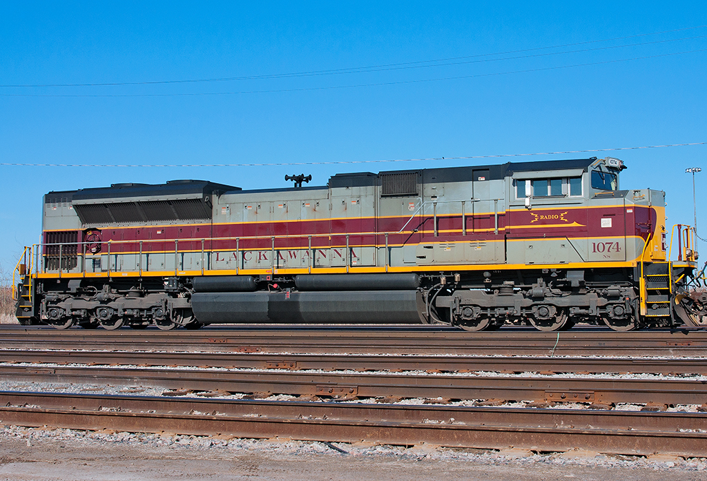A somewhat ugly roster shot of NS1074 at MacMillian Yard.