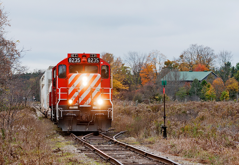 After switching PDI Elizabeth St and the liquid yard, the daily roadswitcher is heading home with 4 cars for the CPR and the single tank car on the engine to be brought back to the interchange with the GEXR in the morning.