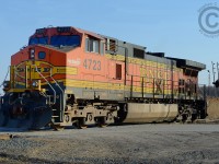 Jay Butler and I shot BNSF 4723 paired with CP 8646 earlier on <a href=http://www.railpictures.ca/?attachment_id=14706>Sarnia-Port Huron transfer #501</a>. Imagine my surprise when BNSF 4723 returned later that afternoon (on L390-61) and was turned on the wye for a westbound departure (M395-31) later that evening. I happened to see the engine about to wye and drove to this location  to get up close and personal. One could wish for the engine facing the other direction, but beggars can't be choosers!


