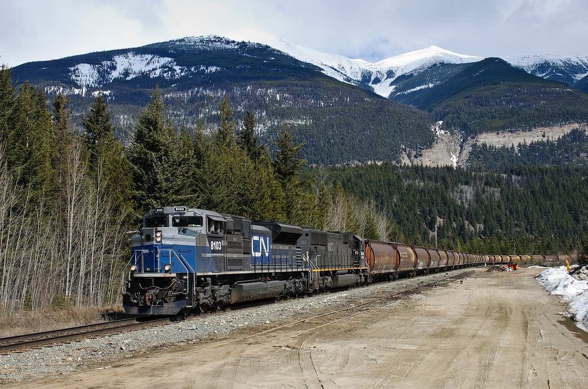 G847's train departs the Albreda Sub at Taverna for a short run to McBride along CN's 43.4 mile long Tete Jaune Sub.