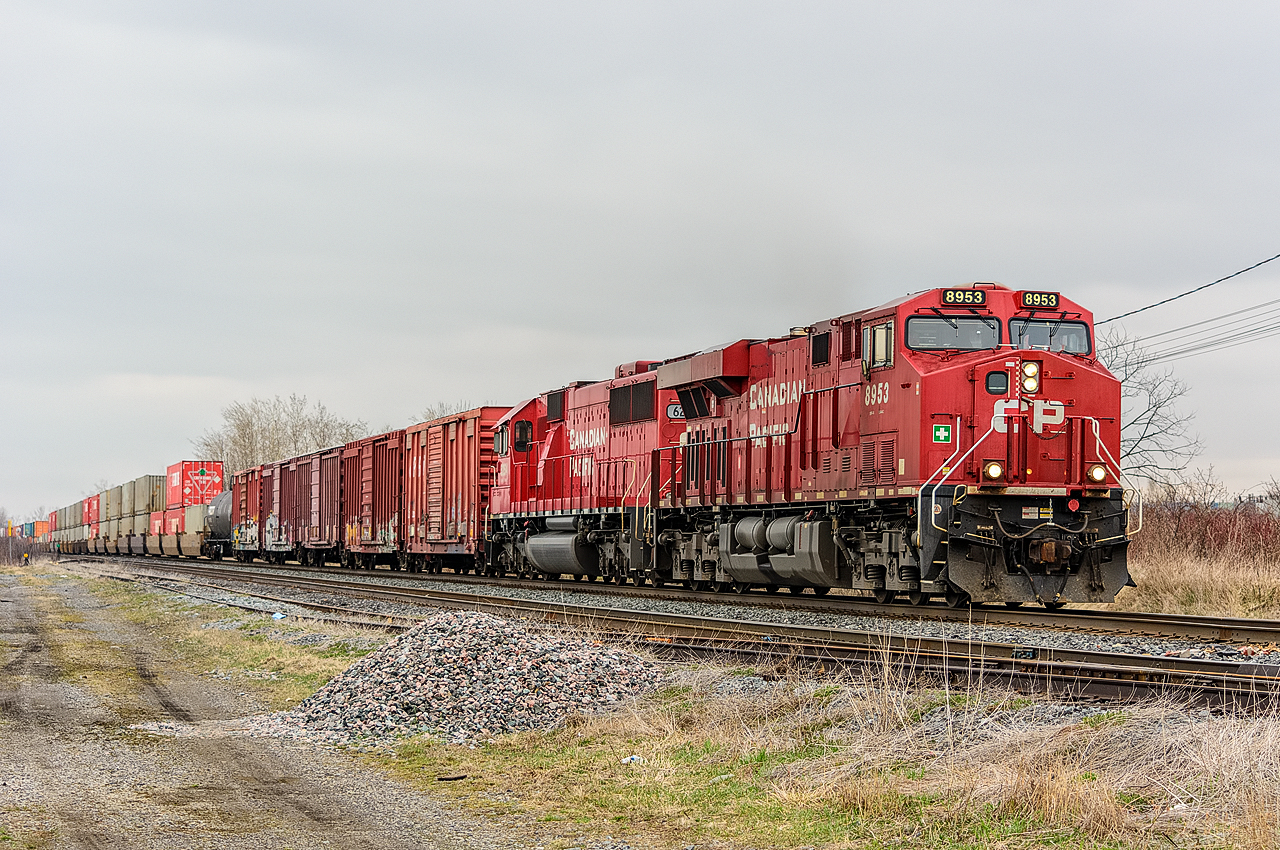 CP 8953 and 6254 with train 112 at Darlington.