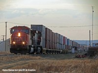 CN 186 a Stack Train with units 5638, 2627 at Grandview 20:16 with 146 Well Cars.
This is the first of it's kind this year.