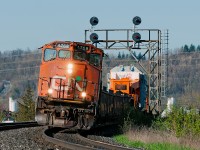 Leaning into the curve, CN4768 heads the dimensional special at Milbase.