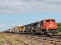 After being at Brantford yesterday and not seeing a train in the three hours I was there, I was hoping for a change of fortune! Within 30 minute there was a train in each direction. At 9:25 an eastbound with a lot of tank cars led by 8879, 1034 and UP 8706 passed I believe the scanner said #350?
