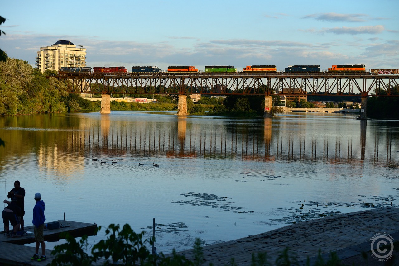 A sextet of lease FURX power trails on 255 - after having been routed via Buffalo/Fort Erie/Windsor on 254 Sunday night. Can anyone say damn clerks????? Thank you to the Clerk who made this mistake. ;)