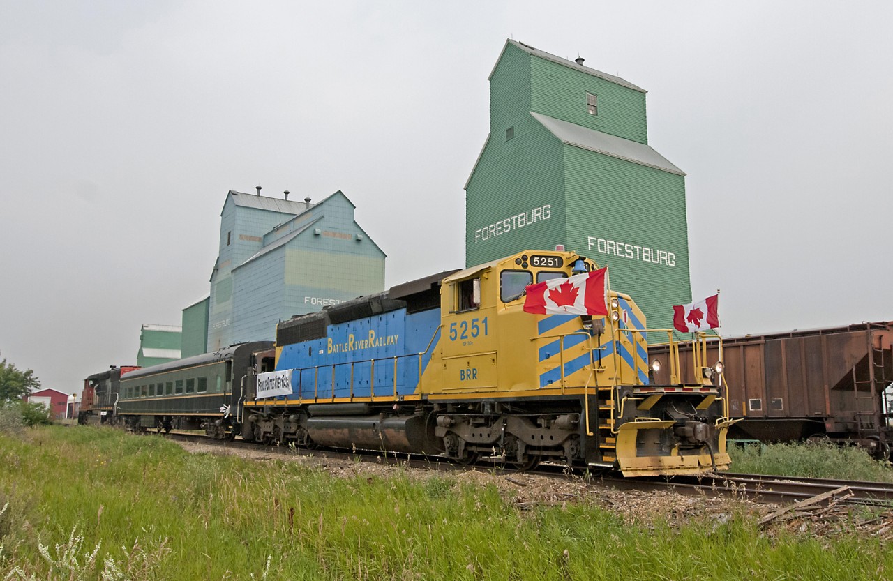 The Friends of the Battle River Railway ran a 1 car excursion train along a portion of the ex. CN Alliance Sub. Here the train accelerates leaving Forestburg Alberta