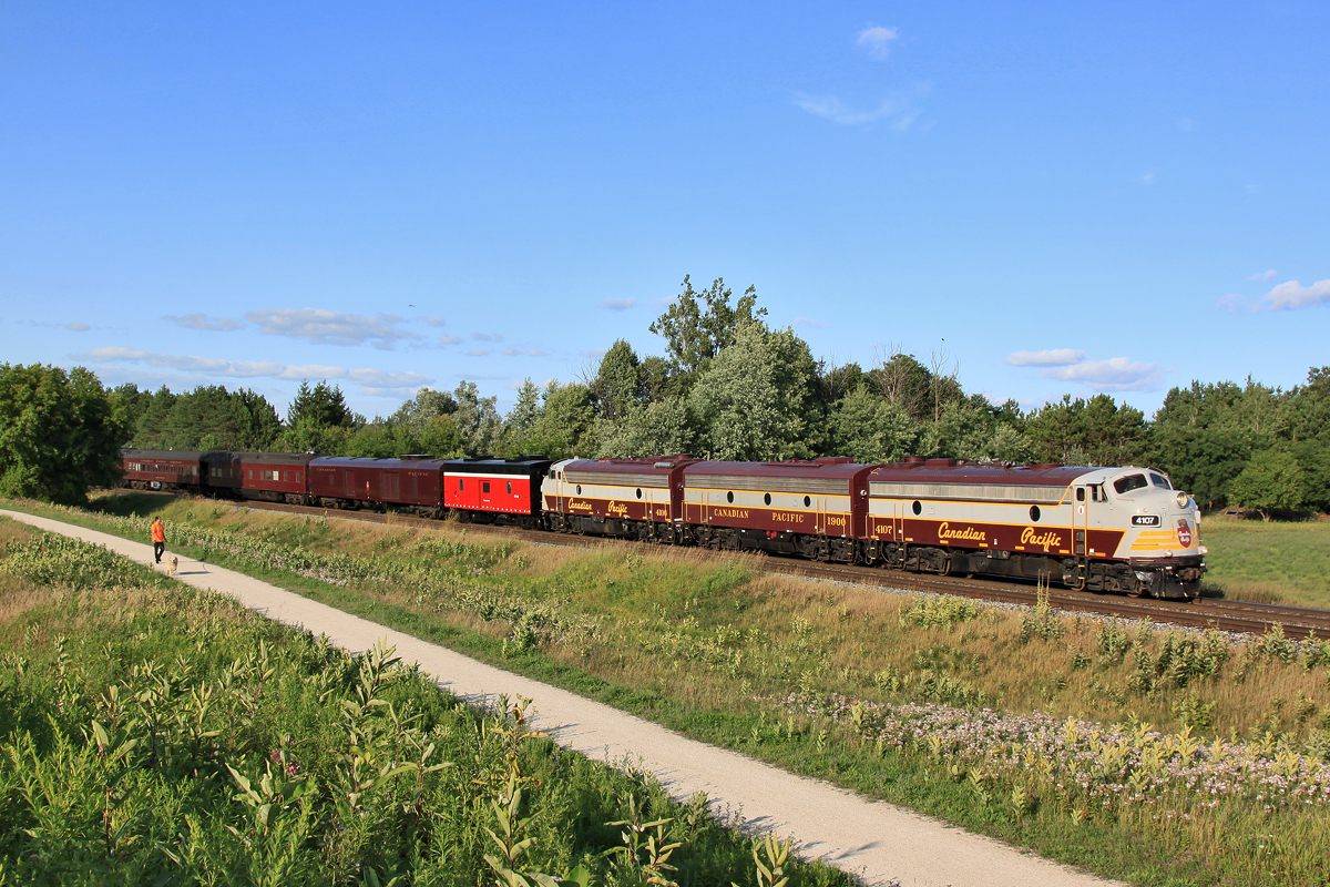 CP 40B-13 rockets through Palgrave, Ontario with an A-B-A consist and 13 cars for Toronto and eventually London for the LPGA golf tournament that CP is sponsoring.