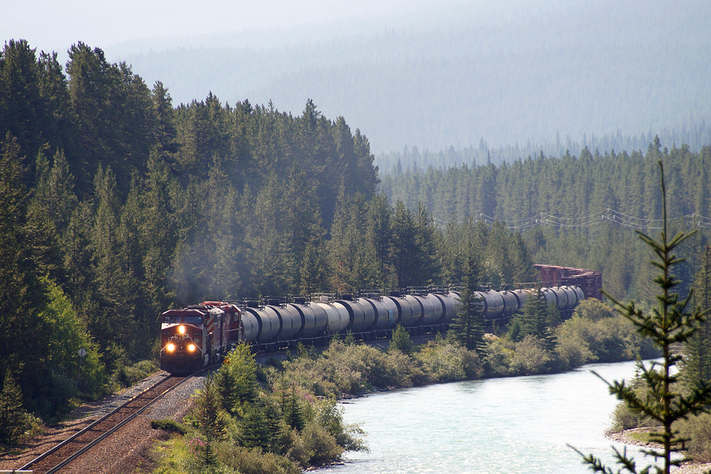 Making the charge into Morant's Curve with what appears to be an interesting lashup