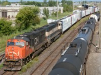 Train 501 departs Sarnia with CN5790 and BNSF9693.