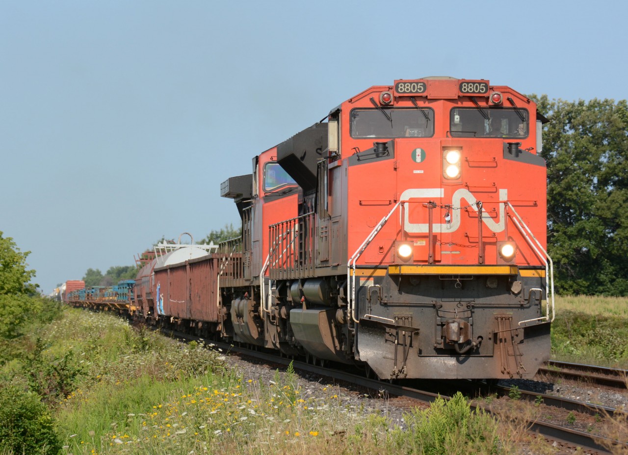 CN8805 east bound at Waterworks road east of Sarnia.