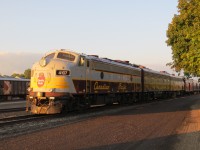 After missing its arrival by 10min, CP excutive train 40B sits tied down in London.