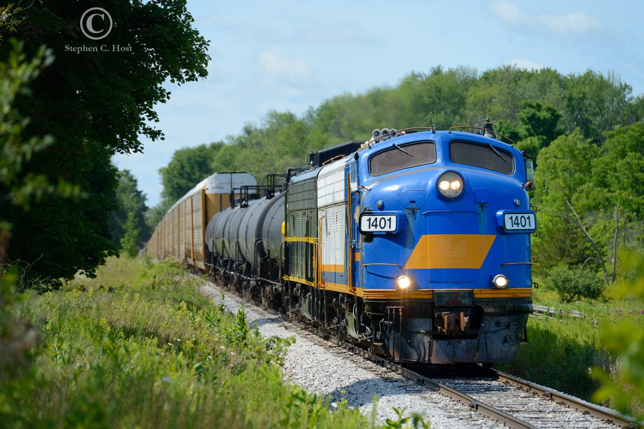 For the first time, Covered wagons are sole power on OSR's daily Salford to Woodstock, ON freight, and OSRX 1401 (formerly RLK 1401, ex CN 6523 built in March 1957) is hauling freight again. 1401 last held duties on the Goderich-Exeter Railway but sat in a deadline for a few years years before being acquired by the Ontario Southland in 2013. For more of 1401 in action over the years, use the 'search' feature.